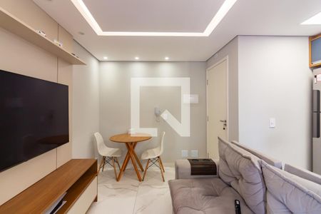 Sala de apartamento à venda com 2 quartos, 44m² em Vila Osasco, Osasco