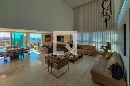 Sala  de casa à venda com 4 quartos, 587m² em Mangabeiras, Belo Horizonte