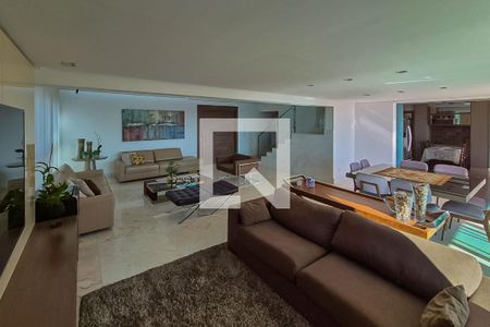 Sala  de casa à venda com 4 quartos, 587m² em Mangabeiras, Belo Horizonte