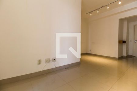 Sala de TV de apartamento para alugar com 3 quartos, 73m² em Jardim Tupanci, Barueri