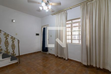 Casa à venda com 117m², 2 quartos e 1 vagaSala