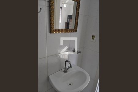 Lavabo de casa de condomínio para alugar com 2 quartos, 170m² em Pilares, Rio de Janeiro