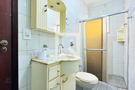 Banheiro de apartamento à venda com 2 quartos, 70m² em Vila Leonor, Guarulhos