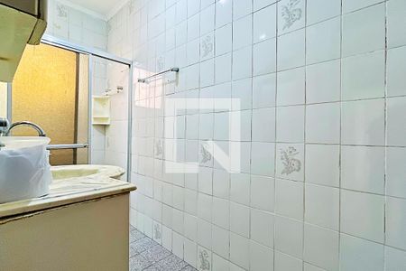 Banheiro de apartamento à venda com 2 quartos, 70m² em Vila Leonor, Guarulhos