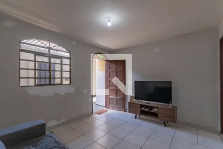 Sala de casa à venda com 3 quartos, 360m² em Itapoã, Belo Horizonte