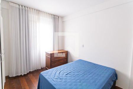 Quarto 2 de apartamento para alugar com 3 quartos, 75m² em Santo Antônio, Belo Horizonte