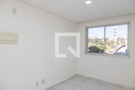 Sala  de apartamento à venda com 2 quartos, 43m² em Canhema, Diadema