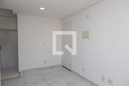 Sala  de apartamento à venda com 2 quartos, 43m² em Canhema, Diadema