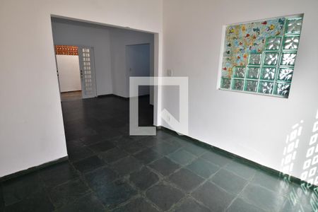 Sala 3 de casa à venda com 5 quartos, 140m² em Cambuí, Campinas