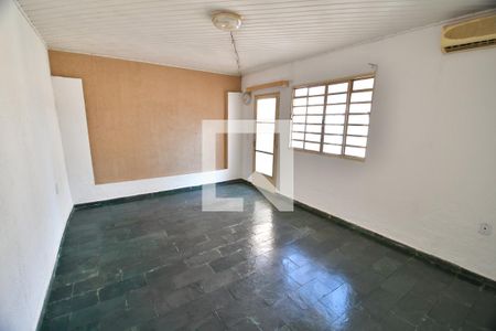 Sala 1 de casa à venda com 5 quartos, 140m² em Cambuí, Campinas