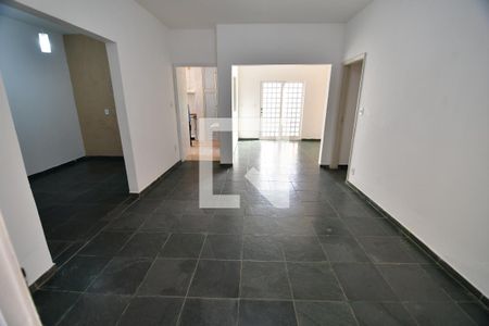 Sala 3 de casa à venda com 5 quartos, 140m² em Cambuí, Campinas