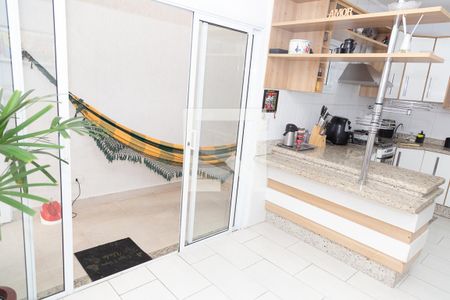 Sala de casa à venda com 2 quartos, 135m² em Jardim Santa Cecilia, Guarulhos