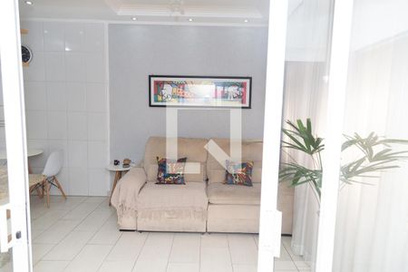 Sala de casa à venda com 2 quartos, 135m² em Jardim Santa Cecilia, Guarulhos