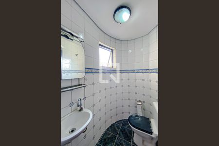 Lavabo de casa à venda com 3 quartos, 130m² em Vila Bertioga, São Paulo