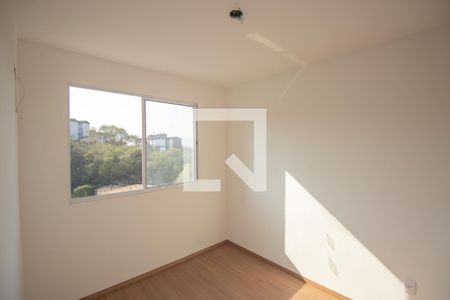 Quarto 2 de apartamento para alugar com 2 quartos, 50m² em Colubandê, São Gonçalo