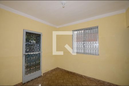 Sala de casa para alugar com 2 quartos, 50m² em Irajá, Rio de Janeiro