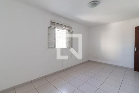 Quarto 1 de casa à venda com 2 quartos, 108m² em Vila Romero, São Paulo