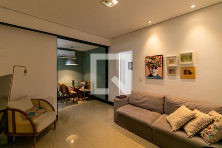 Sala de apartamento à venda com 2 quartos, 75m² em Santo Antônio, Belo Horizonte