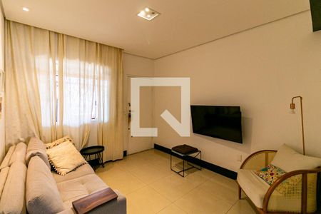 Sala de apartamento à venda com 2 quartos, 75m² em Santo Antônio, Belo Horizonte