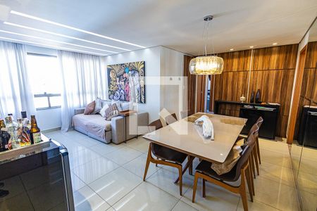 Apartamento à venda com 90m², 3 quartos e 2 vagasSala