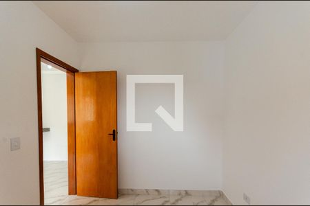 Quarto 1 de apartamento para alugar com 2 quartos, 40m² em São Domingos, São Paulo