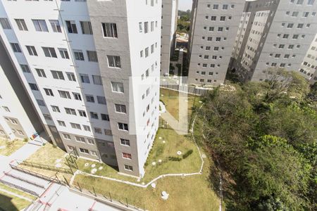 Vista da Sala de apartamento para alugar com 2 quartos, 42m² em Fazenda Caguaçu, São Paulo