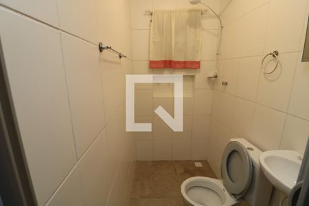 Banheiro de kitnet/studio para alugar com 1 quarto, 25m² em Vila Guarani(zona Leste), São Paulo