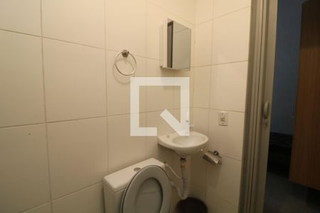 Banheiro de kitnet/studio para alugar com 1 quarto, 25m² em Vila Guarani(zona Leste), São Paulo