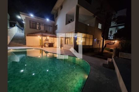 Piscina de casa para alugar com 4 quartos, 420m² em Jardim Prudência, São Paulo