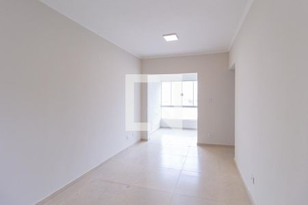 Sala de apartamento à venda com 2 quartos, 70m² em Vila Quitauna, Osasco