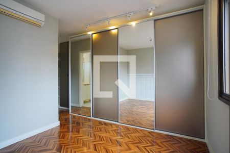 Suíte de apartamento para alugar com 2 quartos, 82m² em Rio Branco, Porto Alegre