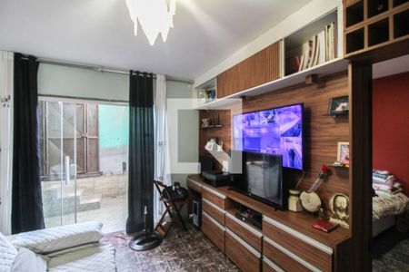 Sala de casa para alugar com 3 quartos, 170m² em Santa Maria, Belford Roxo