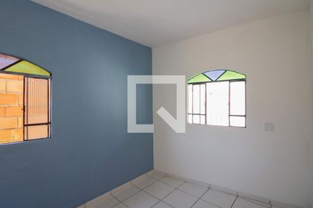 Quarto 1 de casa para alugar com 2 quartos, 60m² em São João Batista, Belo Horizonte