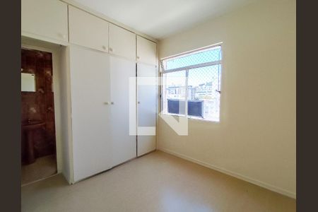 Quarto de apartamento à venda com 1 quarto, 50m² em Santo Antônio, Belo Horizonte