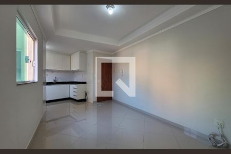 Sala de apartamento para alugar com 2 quartos, 54m² em Jardim Silvana, Santo André