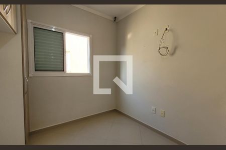 Quarto 2 de apartamento para alugar com 2 quartos, 54m² em Jardim Silvana, Santo André