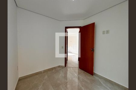 Quarto 1 de apartamento para alugar com 2 quartos, 50m² em Jardim Santo Antônio, Santo André