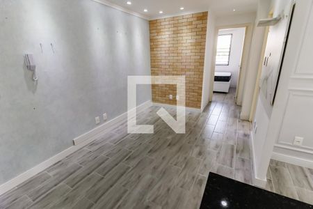 Sala de apartamento para alugar com 2 quartos, 47m² em Jardim Maria Rosa, Taboão da Serra