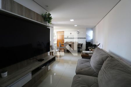 Sala de apartamento à venda com 3 quartos, 140m² em Jardim Santo Antônio, Santo André