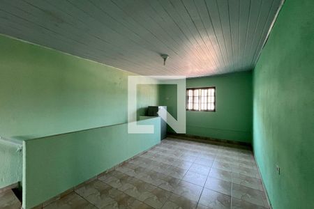 Sala segundo andar de casa para alugar com 4 quartos, 226m² em Vila Maluf, Suzano