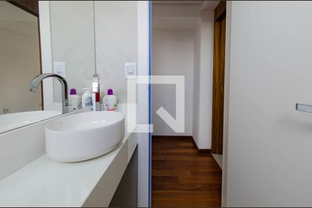 Lavabo de apartamento à venda com 3 quartos, 189m² em  Gutierrez, Belo Horizonte