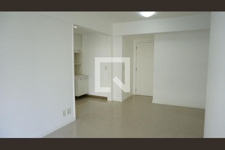 Sala de apartamento à venda com 2 quartos, 68m² em Barra Olímpica, Rio de Janeiro