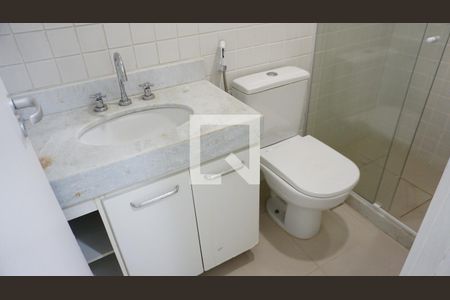 Banheiro Social de apartamento à venda com 2 quartos, 68m² em Barra Olímpica, Rio de Janeiro