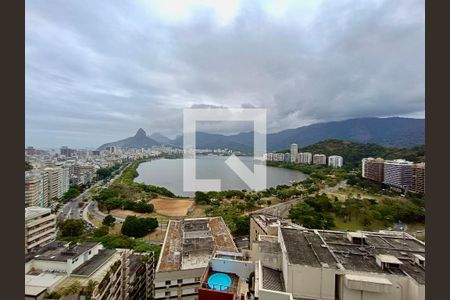 Sala vista de apartamento à venda com 3 quartos, 180m² em Copacabana, Rio de Janeiro