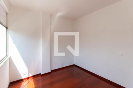 Quarto 1 de apartamento à venda com 3 quartos, 61m² em Grajaú, Rio de Janeiro