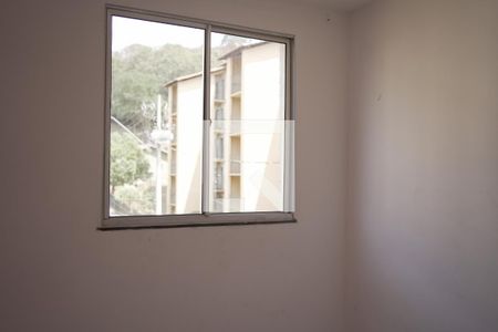 Quarto 2 de apartamento para alugar com 2 quartos, 50m² em Capitão Eduardo, Belo Horizonte