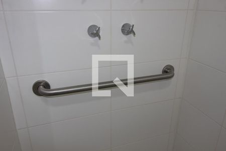 Banheiro de apartamento para alugar com 1 quarto, 30m² em Butantã, São Paulo