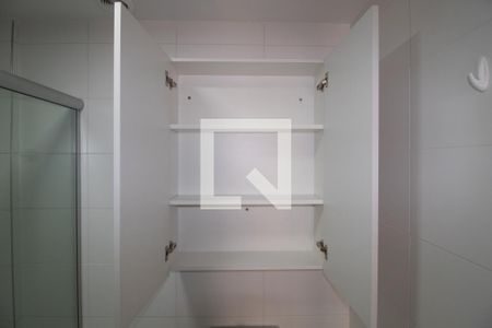 Banheiro de apartamento para alugar com 1 quarto, 30m² em Butantã, São Paulo