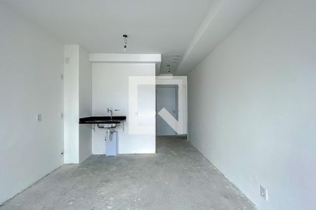 Sala/Quarto de kitnet/studio à venda com 1 quarto, 25m² em Vila Dom Pedro I, São Paulo