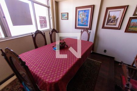 Sala de apartamento à venda com 3 quartos, 140m² em Ingá, Niterói